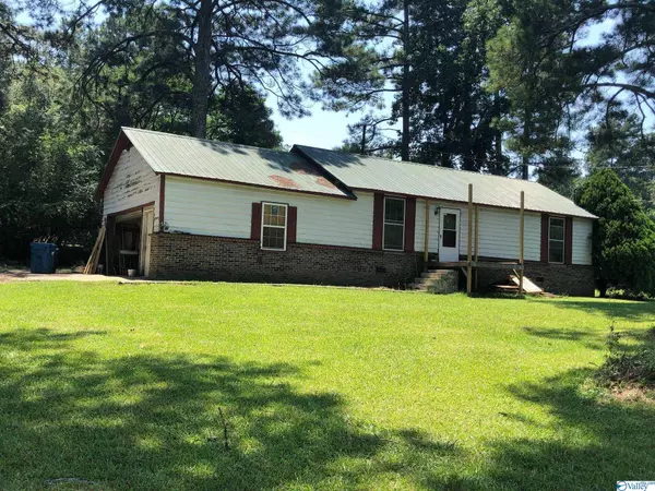 8453 US Hwy 278, Hokes Bluff, AL 35903