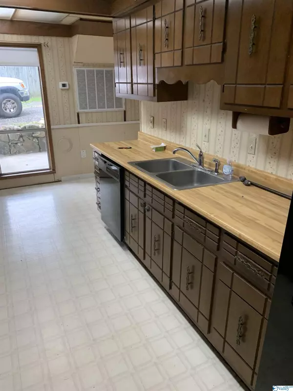 Scottsboro, AL 35769,24 Greenwood Drive