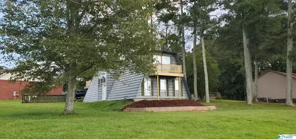 24 Greenwood Drive,  Scottsboro,  AL 35769