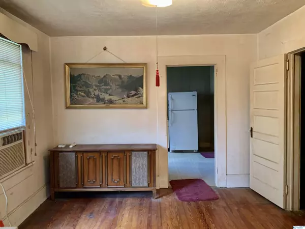 Gadsden, AL 35903,906 Grant Avenue