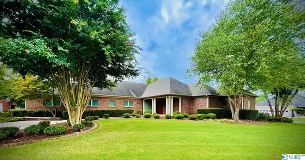 2301 Point Mallard Drive, Decatur, AL 35601