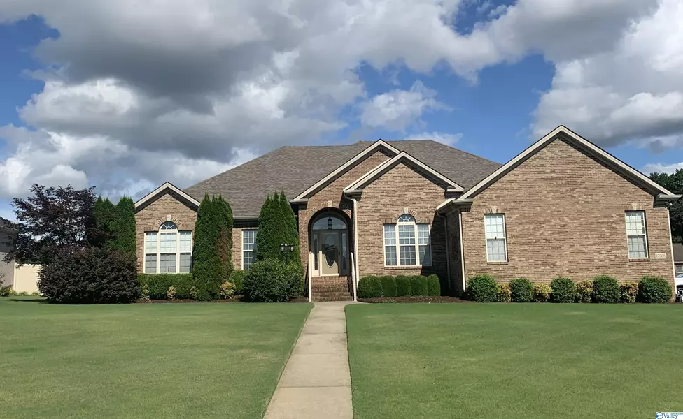 17308 Noble Circle, Athens, AL 35611