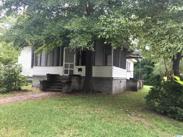 Gadsden, AL 35904,17 Cabot Avenue