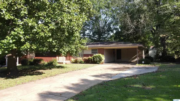 513 Carolyn Street SW, Decatur, AL 35603