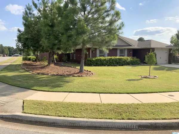 212 Waxmyrtle Drive, Harvest, AL 35749