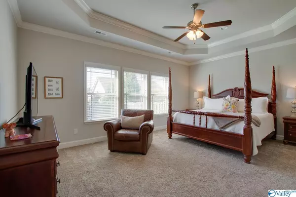 Huntsville, AL 35824,22 Winter King Drive SW