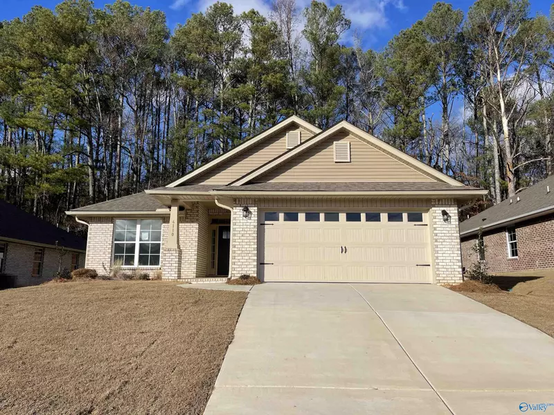 6110 Feather Way SE, Owens Cross Roads, AL 35763