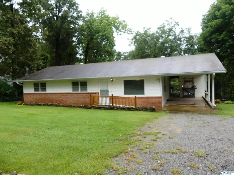 130 Hilltop Drive, Guntersville, AL 35976