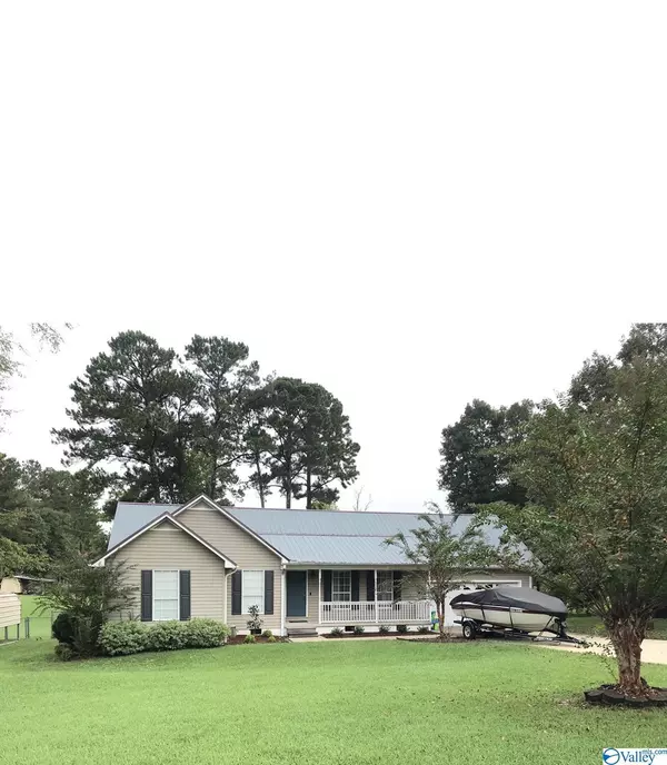 5590 Earl Drive, Hokes Bluff, AL 35903