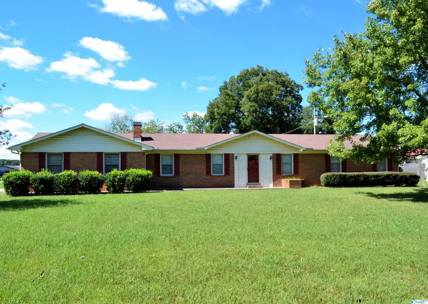 16595 Becky Street, Athens, AL 35611