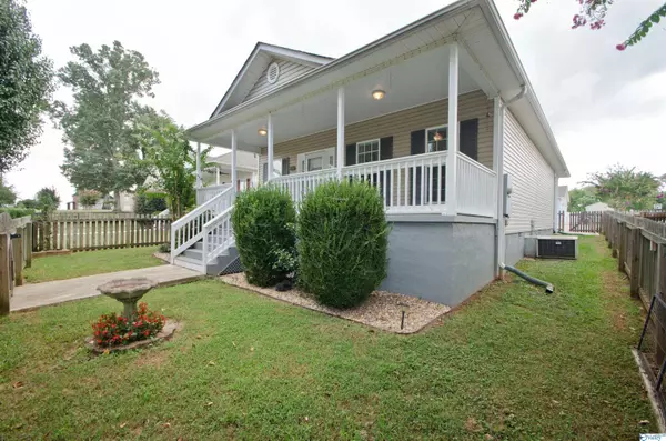 14963 Bay Hill Avenue, Athens, AL 35611