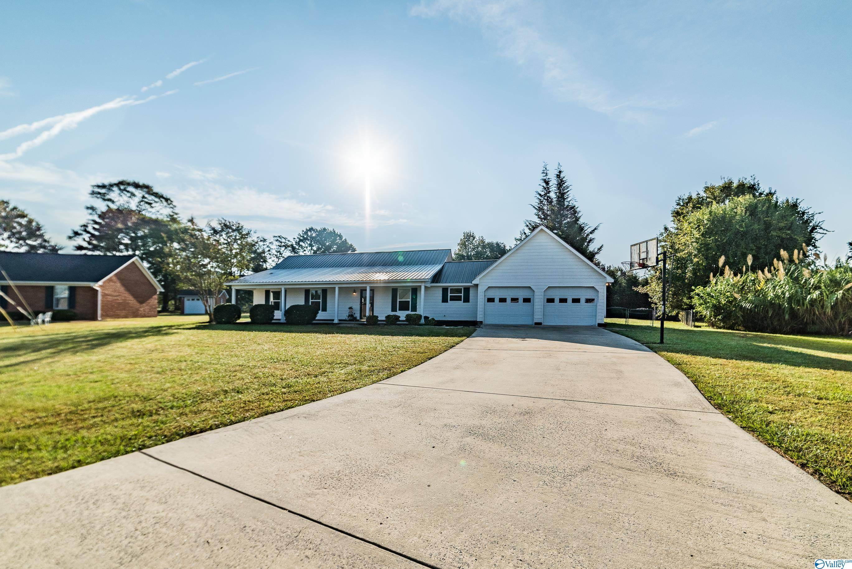 47 Peace Drive, Albertville, AL 35950