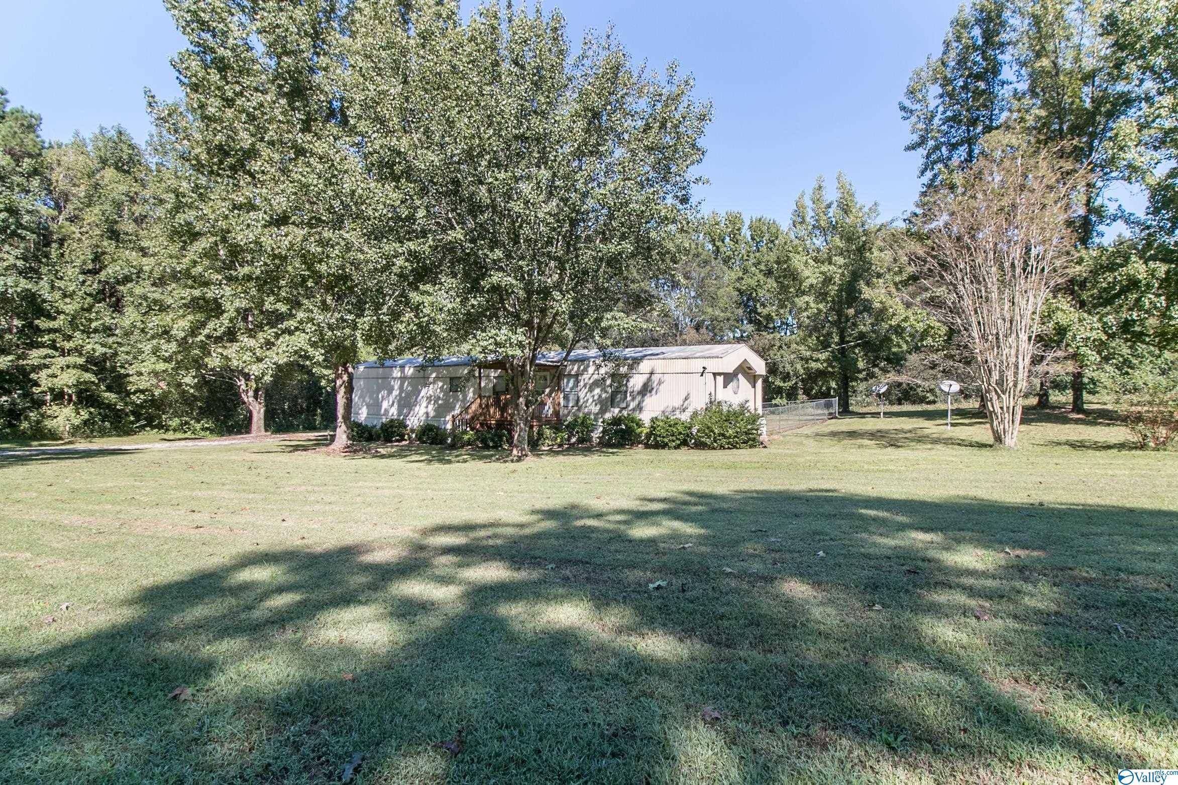 570 County Road 584, Rogerville, AL 35652