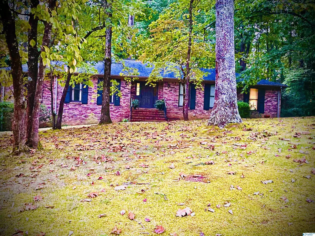 Decatur, AL 35603,3105 Burningtree Mountain Road