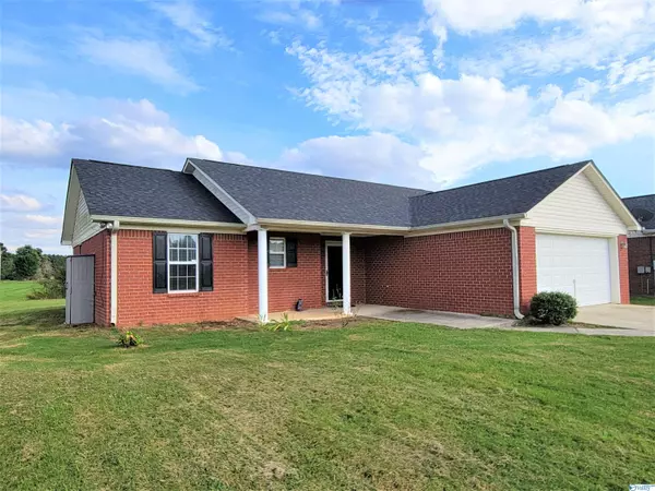 467 Shady Lane Road, Hazel Green, AL 35750