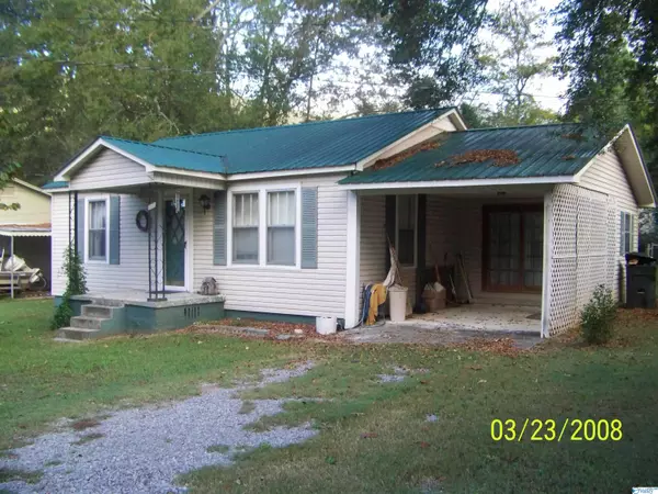 411 Ponroy Street, Scottsboro, AL 35768