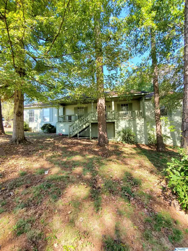 Bridgeport, AL 35740,102 Crestview Drive