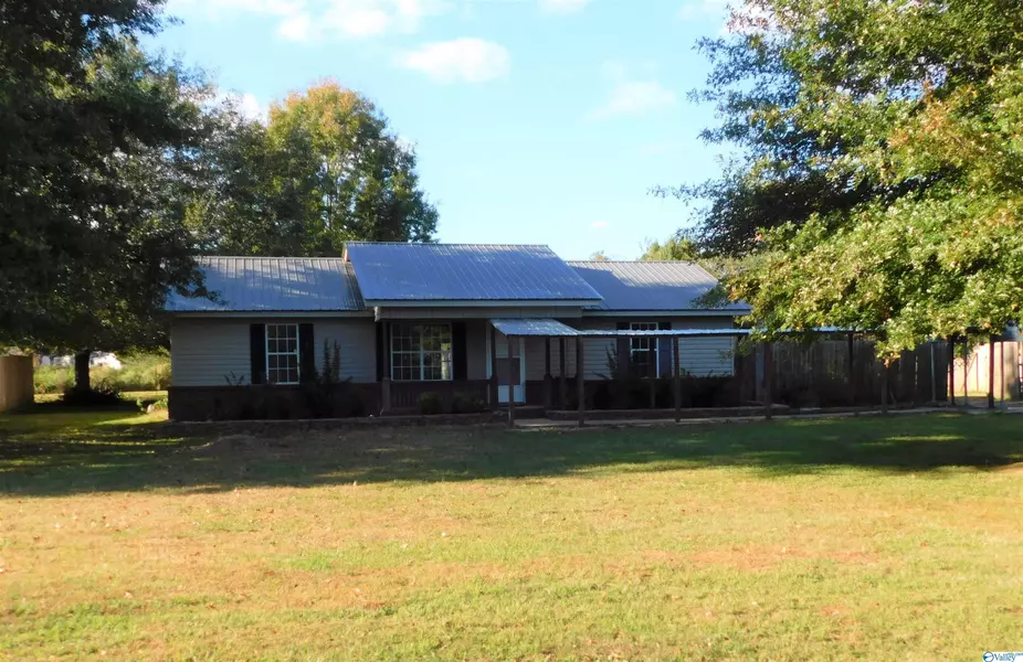 29 Cedar Ridge Road, Guntersville, AL 35976