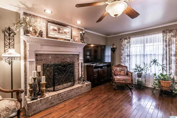 New Market, AL 35761,1253 County Lake Road