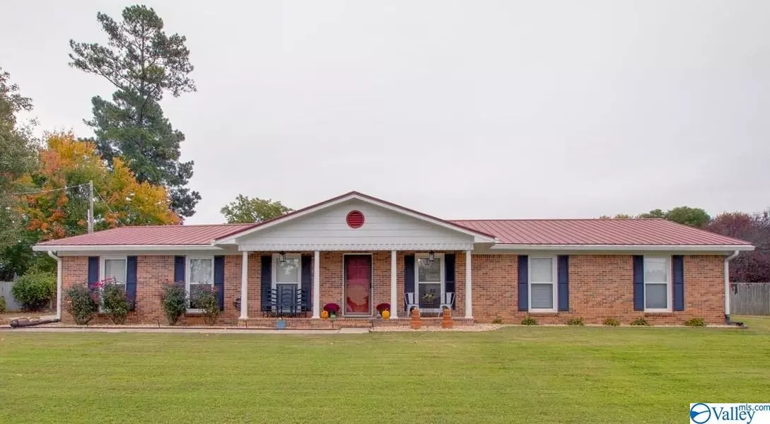 16190 East Glenn Valley, Athens, AL 35611