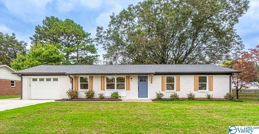 1722 Wakefield Drive NE, Huntsville, AL 35811