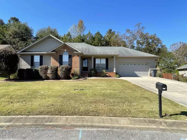 3073 Lakeview Circle, Southside, AL 35907