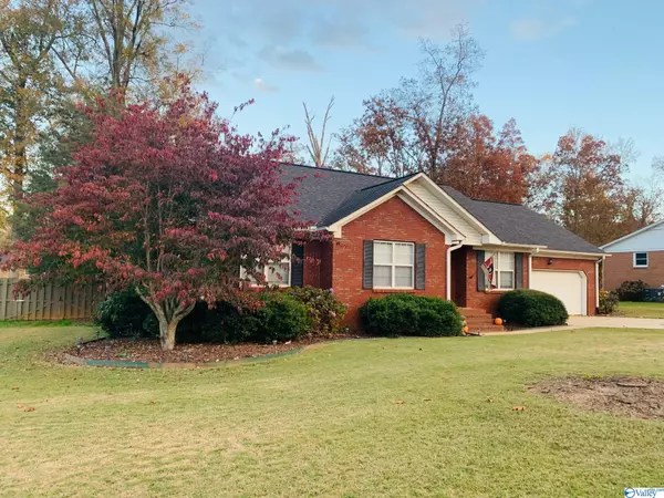 1101 Birchwood Drive, Scottsboro, AL 35769