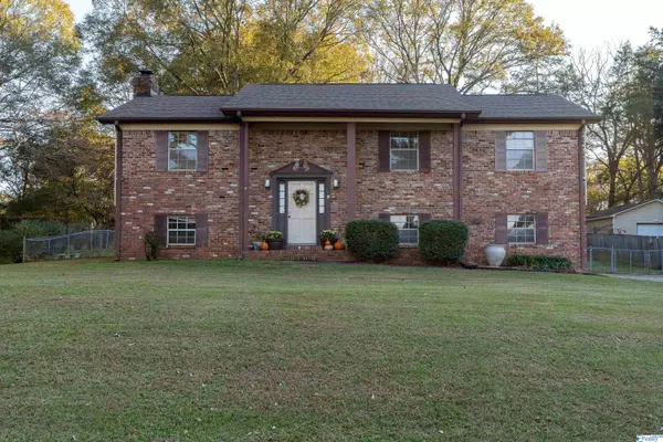 19 Monte Bello Lane, Montevallo, AL 35115