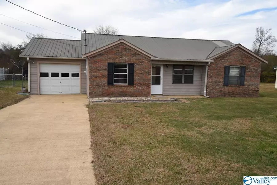 811 Linda Street, Albertville, AL 35950