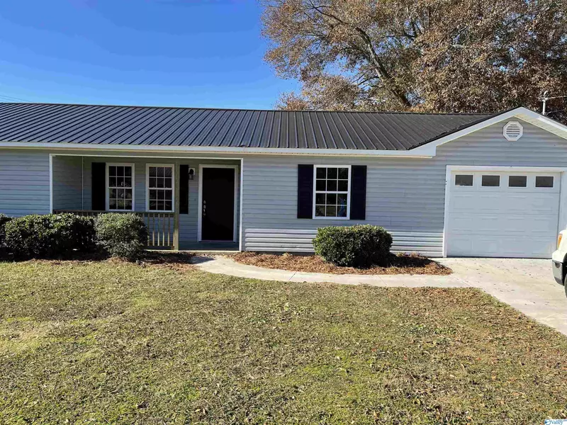 802 Maggie Drive, Boaz, AL 35957