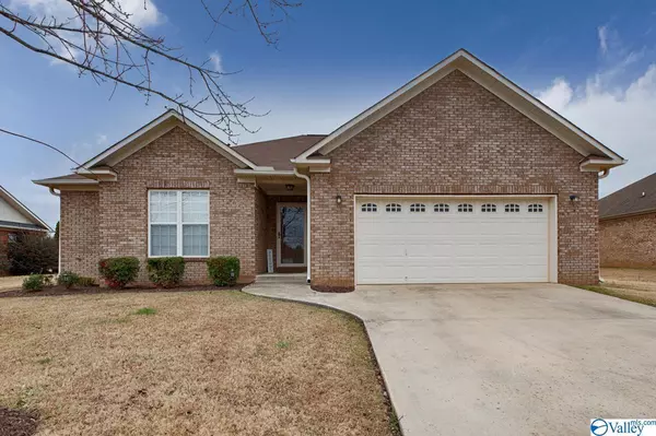 117 Wind Stone Drive, Toney, AL 35773