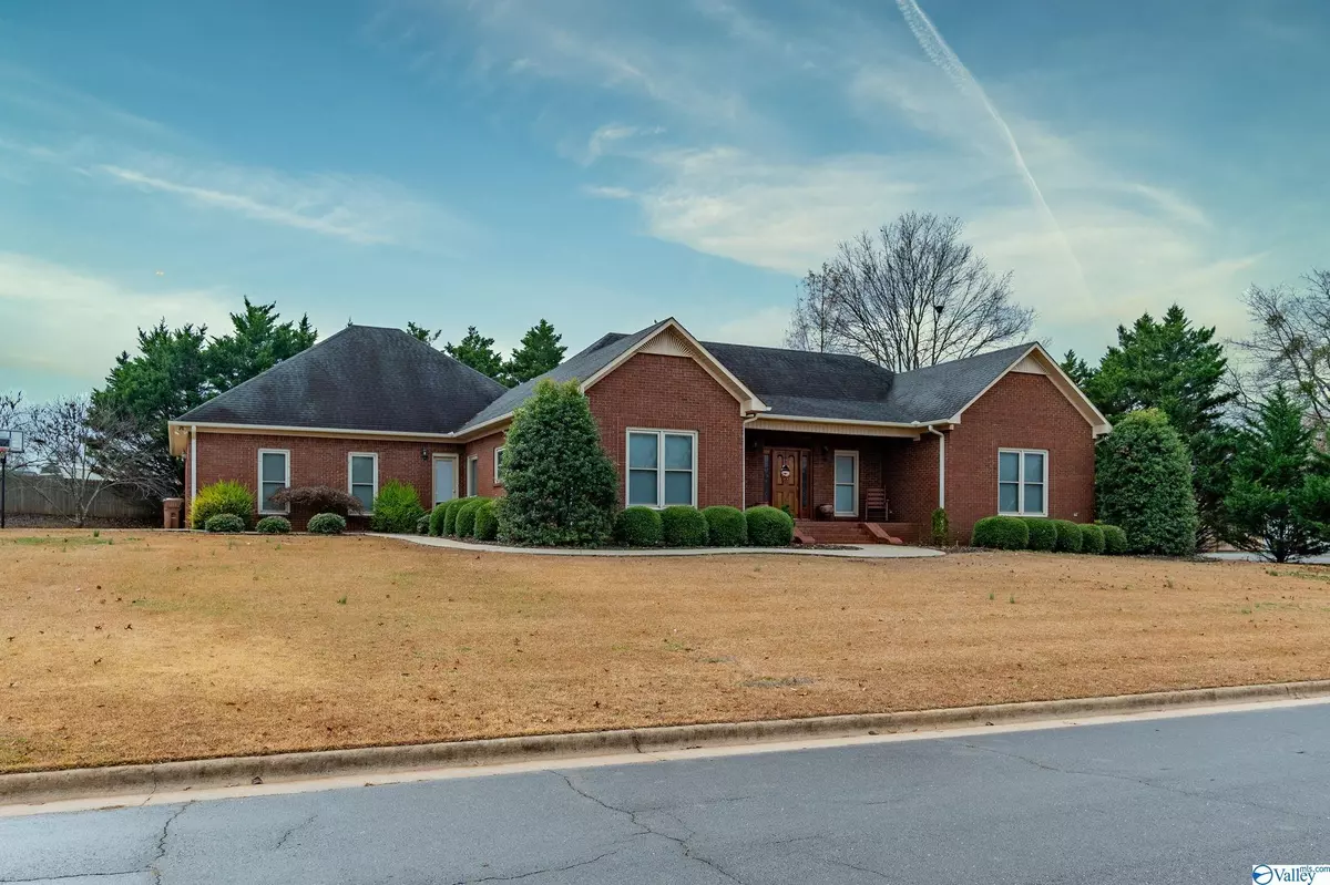 Moulton, AL 35650,299 Highland Drive