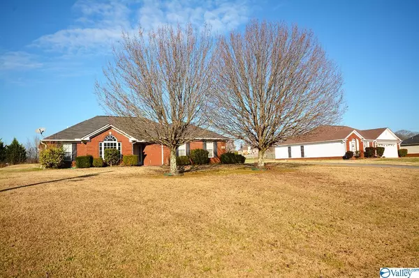 109 Thistledowns Drive, Toney, AL 35773