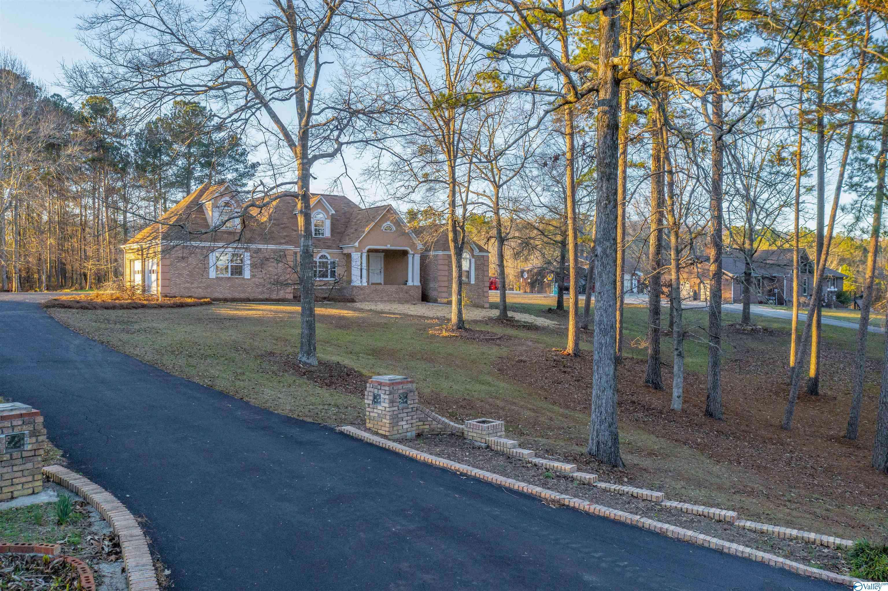 Rainbow City, AL 35907,1117 Briarcliff Road