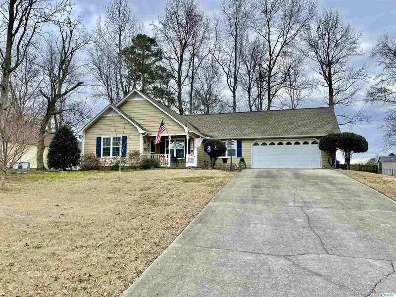 1704 Cherokee Drive, Albertville, AL 35950