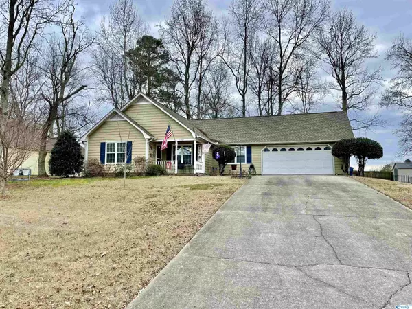 1704 Cherokee Drive, Albertville, AL 35950