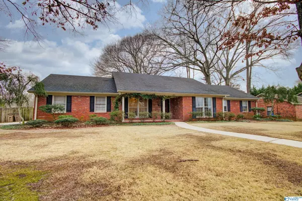 2807 Mctavish Avenue SW, Decatur, AL 35603