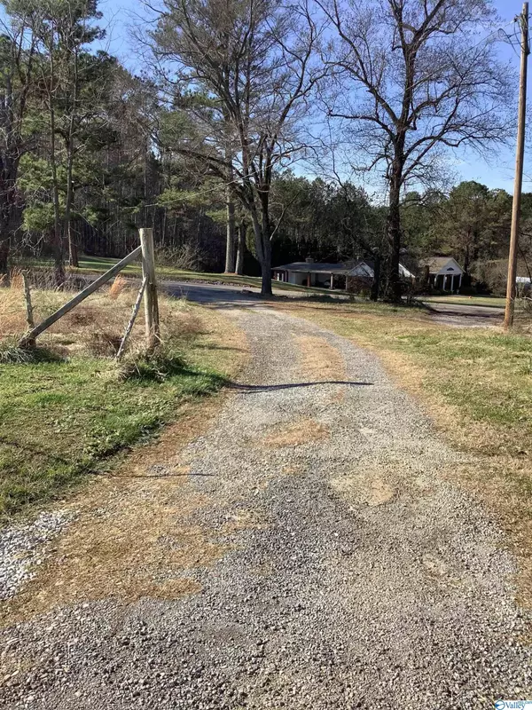 Somerville, AL 35670,1241 Gravel Ridge Road