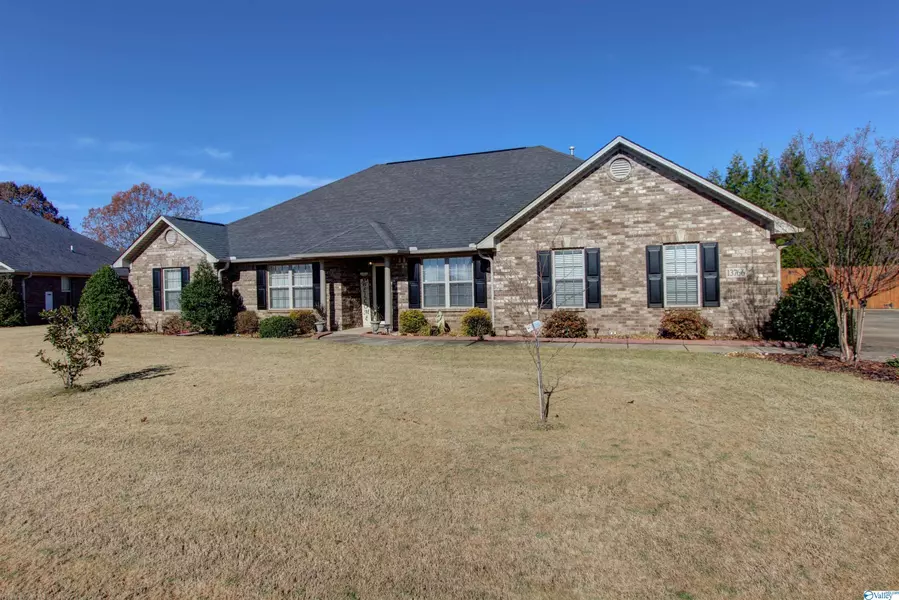 13766 Summerfield Drive, Athens, AL 35613