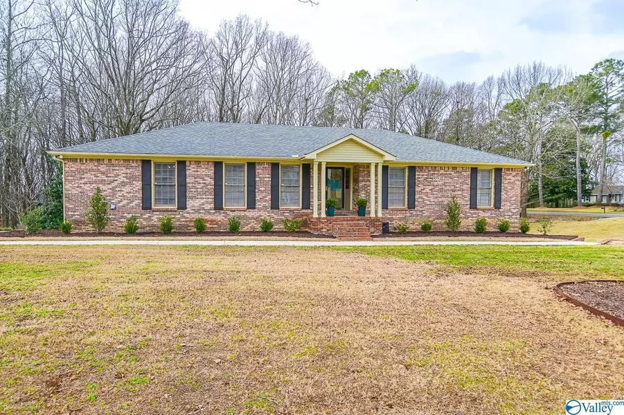 2511 Mockingbird Lane NW, Hartselle, AL 35640