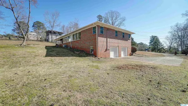 Gadsden, AL 35904,2108 Scenic Drive