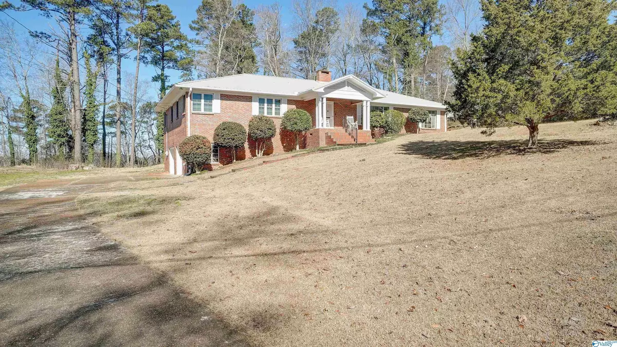 Gadsden, AL 35904,2108 Scenic Drive