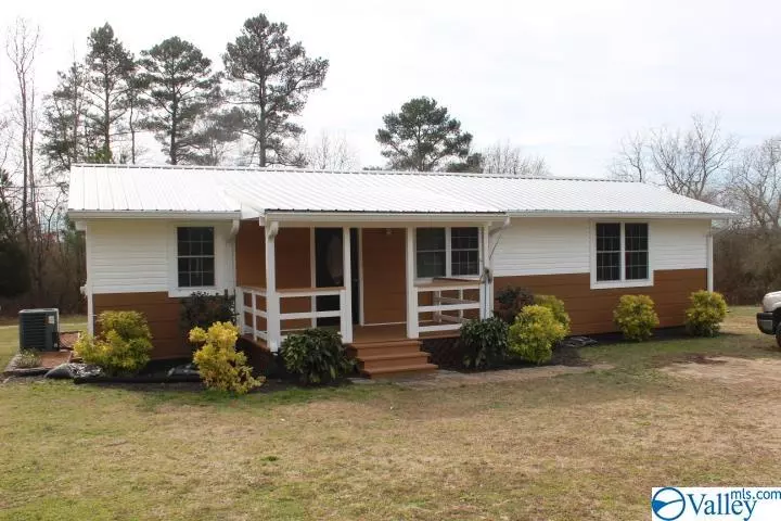 Grove Oak, AL 35975,937 County Road 394