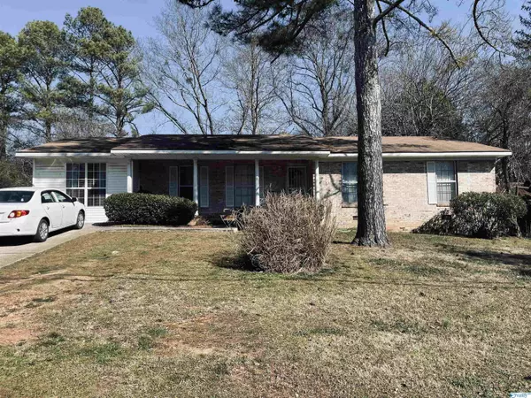 Huntsville, AL 35810,2608 Skyline Drive NW