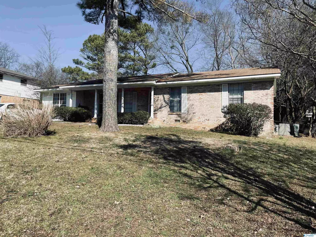 Huntsville, AL 35810,2608 Skyline Drive NW