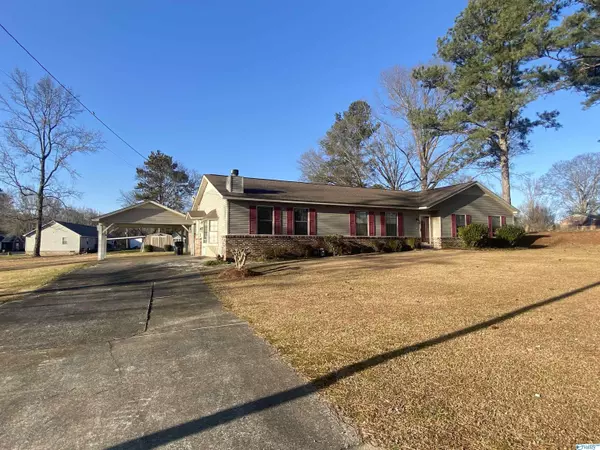 1498 Cedar Bend Road, Southside, AL 35907