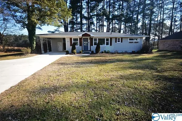 2003 Old Big Cove Road SE, Owens Cross Roads, AL 35763