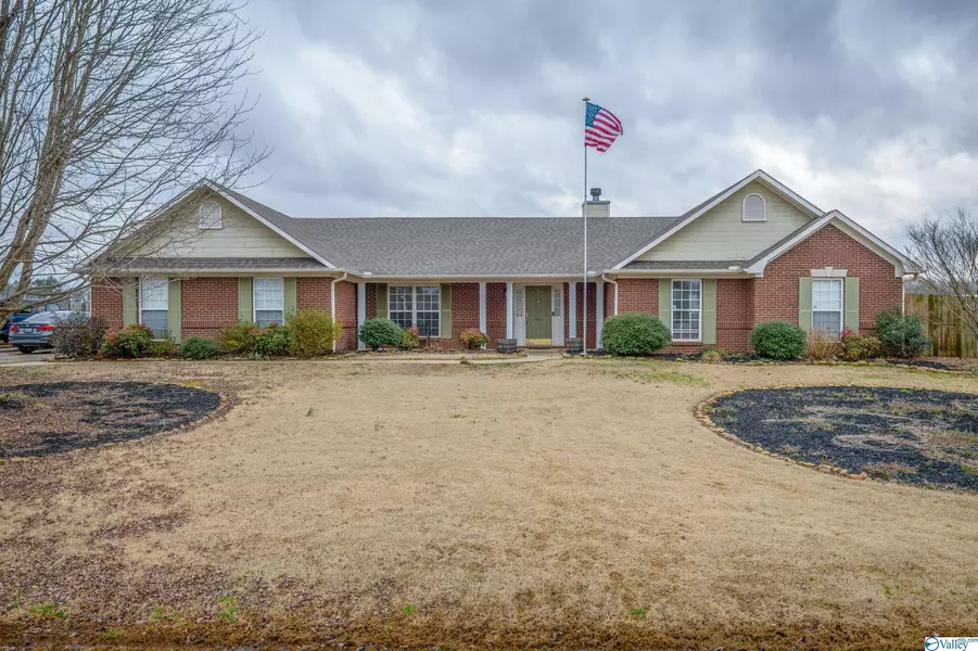 198 Mill Keys Road, Hazel Green, AL 35750