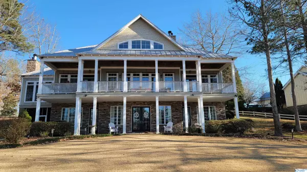 159 Lake Pointe Circle, Scottsboro, AL 35769