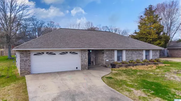 6508 Hiawatha Drive, Fort Payne, AL 35967